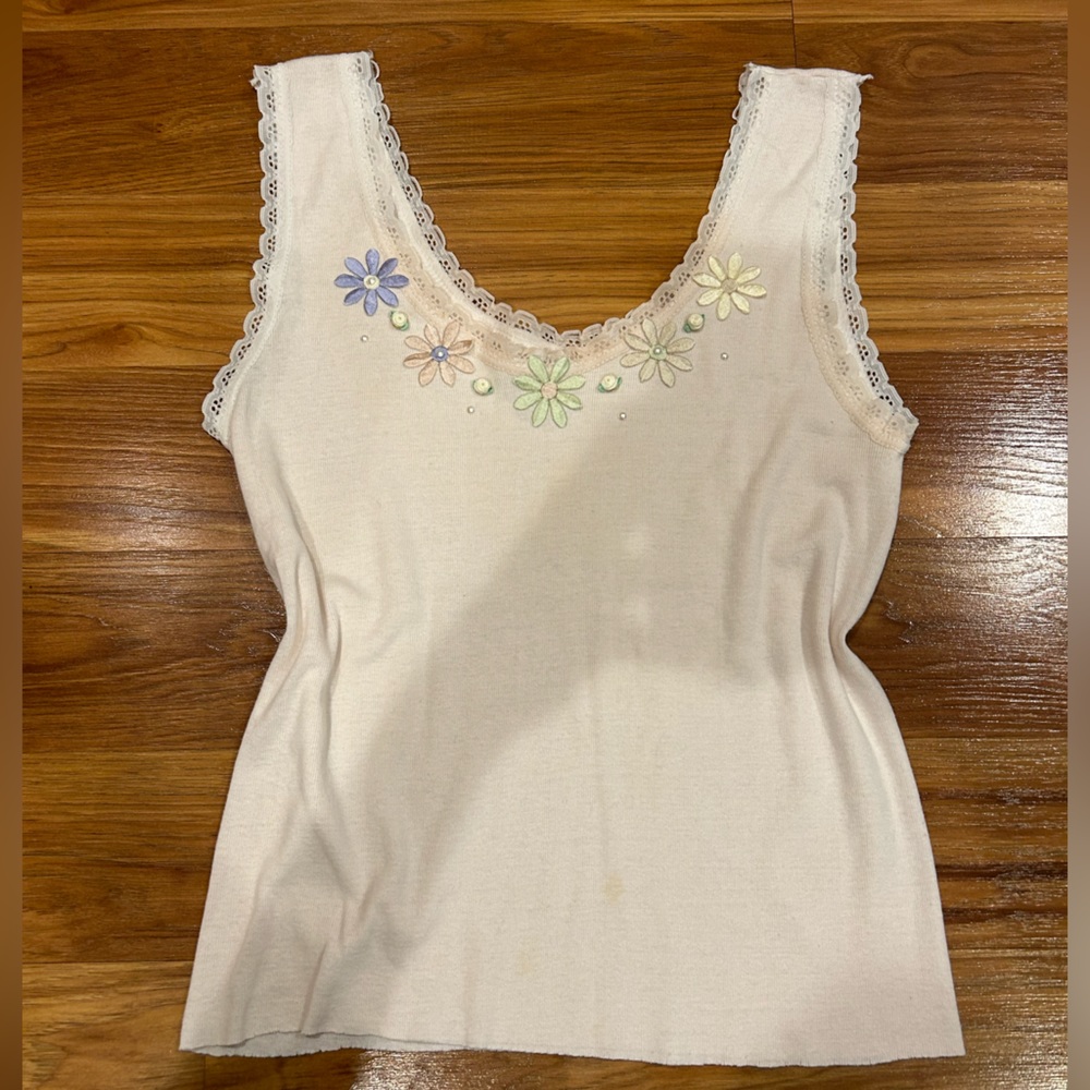 Cute Beige Tank Top with flower detail